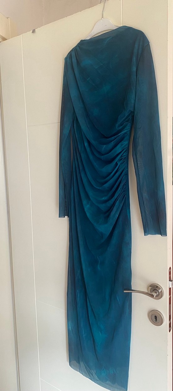 Uzun Kol Drapeli Mavi İpek Elbise - Görsel 3