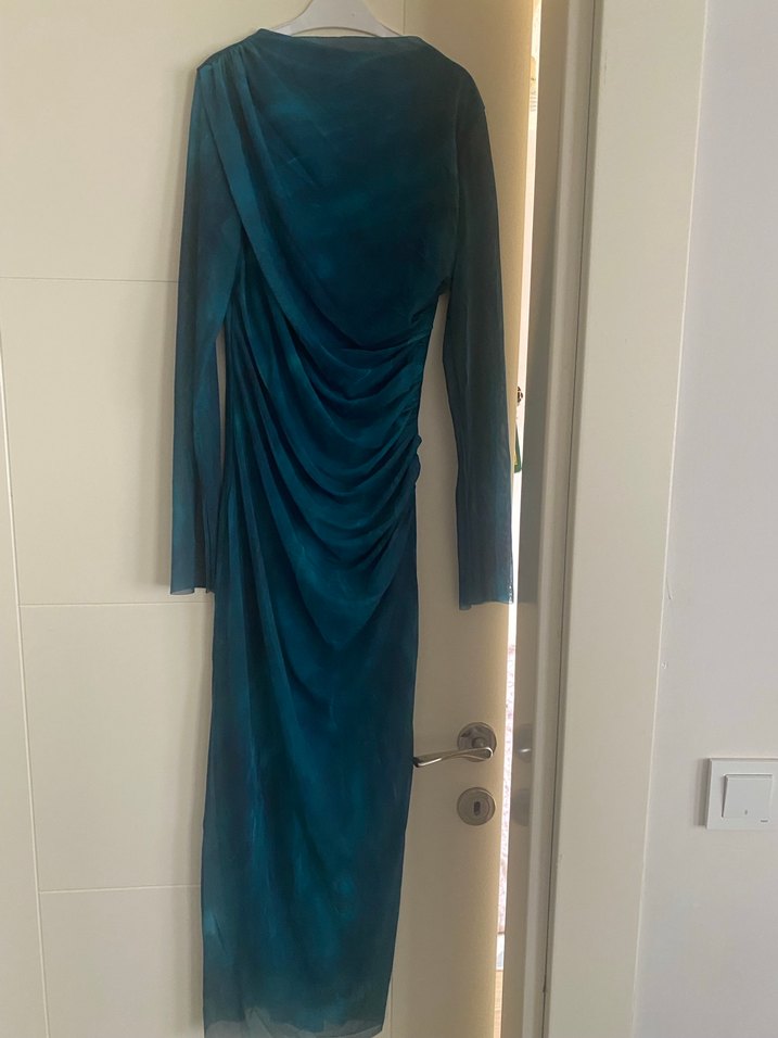 Uzun Kol Drapeli Mavi İpek Elbise - Görsel 4