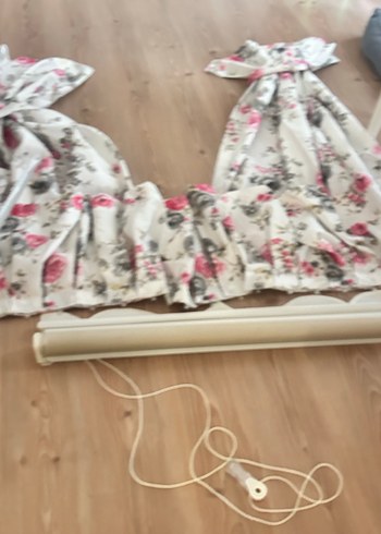 Gri Beyaz Çiçek Desenli Perde Seti - Görsel 3