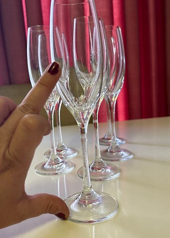 Beden beyaz Renk Orjinal kristal Şeffaf Beyaz Kadehler Seti 6 adet