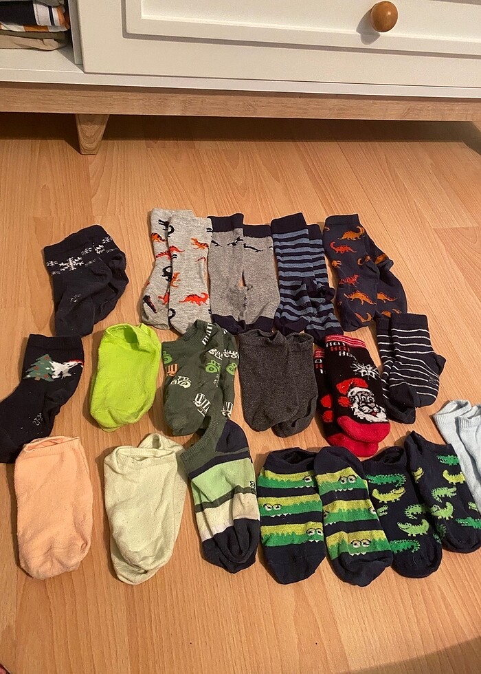 17 adet çorap - Görsel 2