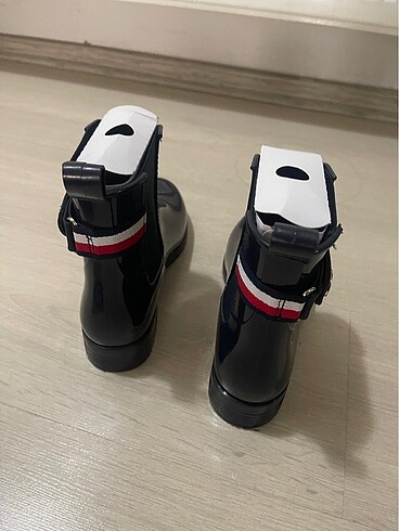 39 Beden Tommy Hilfiger Yağmur Botu