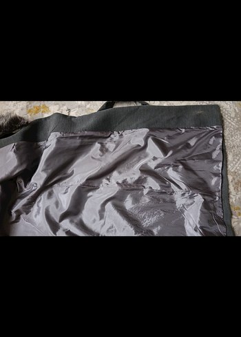 Kürklü Yaka Detaylı Koyu Gri Kaban - Görsel 4