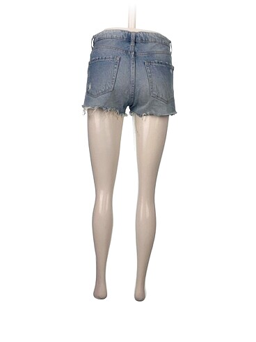 36 Beden Bershka Mini Şort %70 İndirimli.