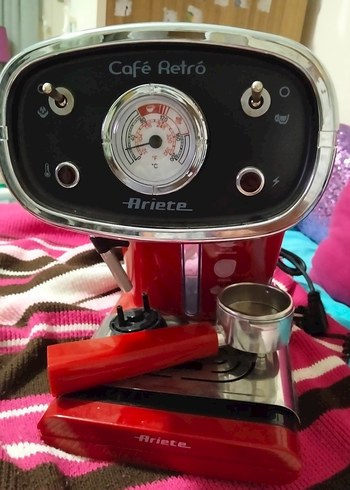 Ariete Café Retro Kırmızı Renkli Kahve Makinesi