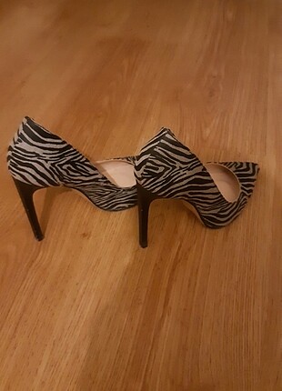 Zebra desen stiletto