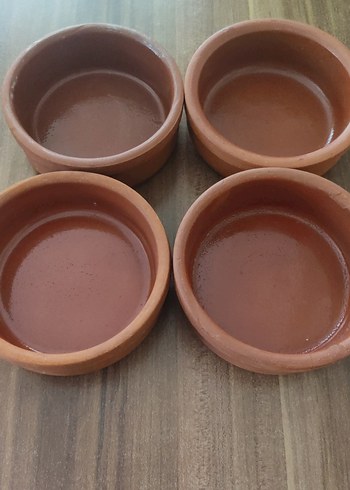 Diger Parlak Kahverengi Yemek Kapları