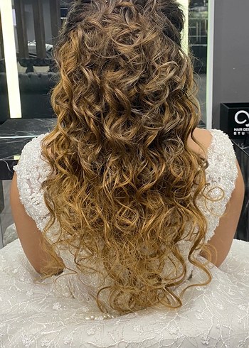 Beyaz Straplez Prenses Gelinlik - Görsel 3