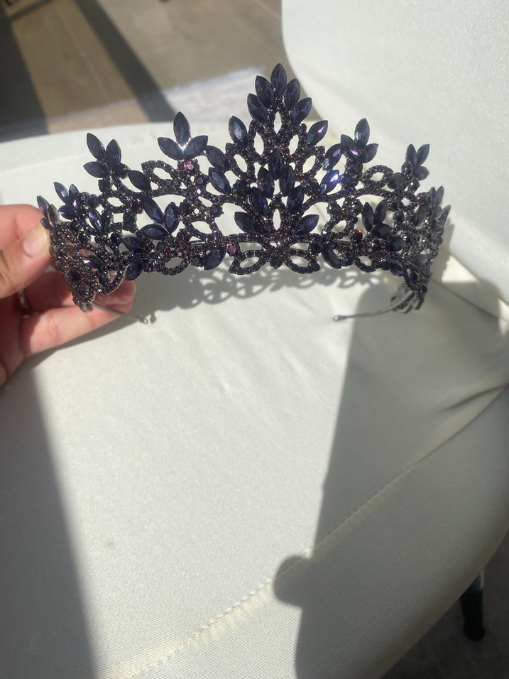 Koyu Kırmızı Payetli Bohem Taç - Görsel 2