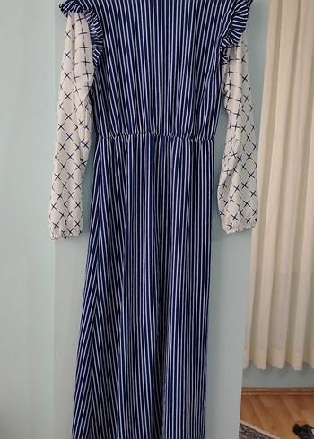 Mavi Çizgili Uzun Kadın Elbise - Görsel 2