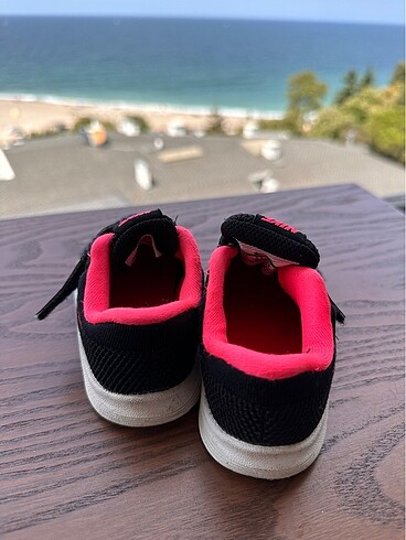 23 Beden Nike kız çocuk spor ayakkabı