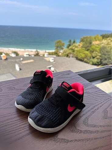 Nike Nike kız çocuk spor ayakkabı
