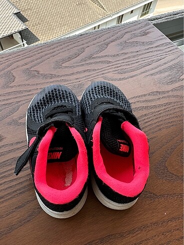 23 Beden siyah Renk Nike kız çocuk spor ayakkabı