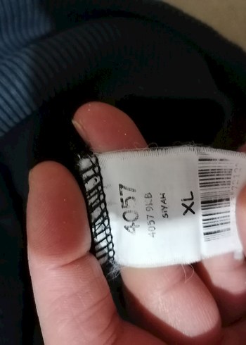 Fermuarlı Siyah Kadın Kapüşonlu Yelek - Görsel 5