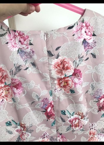 Çiçekli elbise - Görsel 2