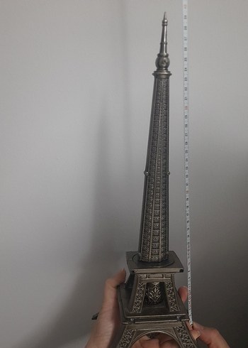Siyah Eyfel Kulesi Figürü Kılıçlı - Görsel 10