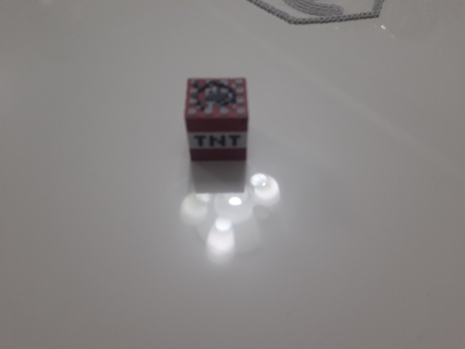 Renkli Kırmızı TNT Aksiyon Figürü - Görsel 3