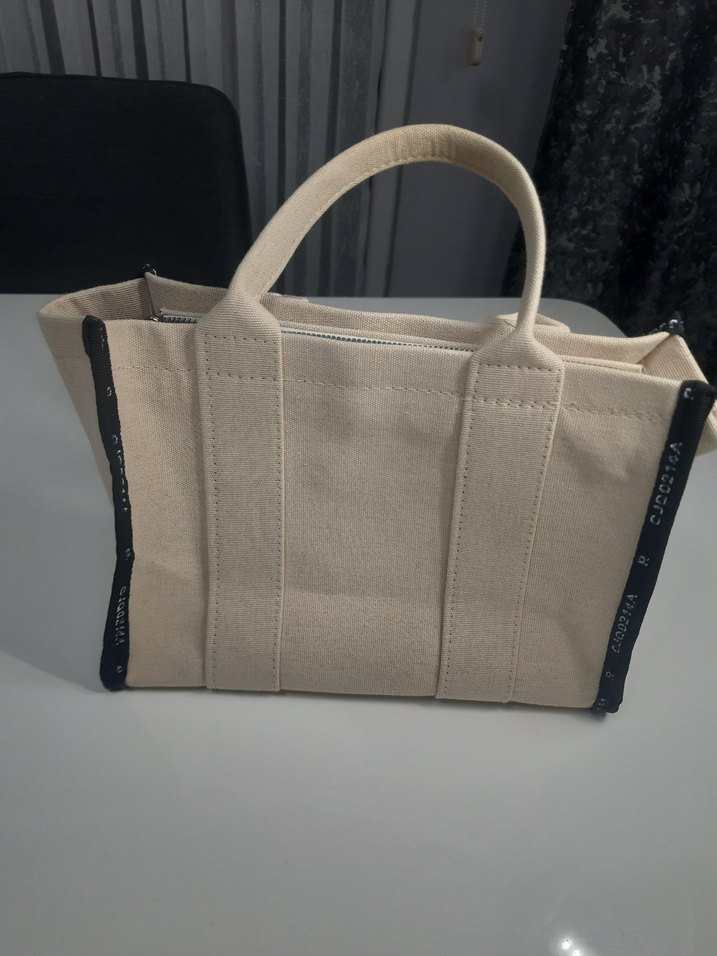 Beyaz Baskılı Fermuarlı Kadın Kumaş Çanta - Görsel 2