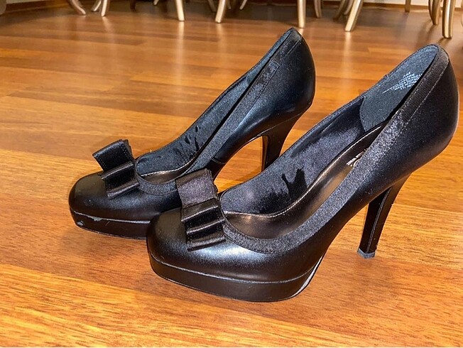 NINE WEST TOPUKLU AYAKKABI
