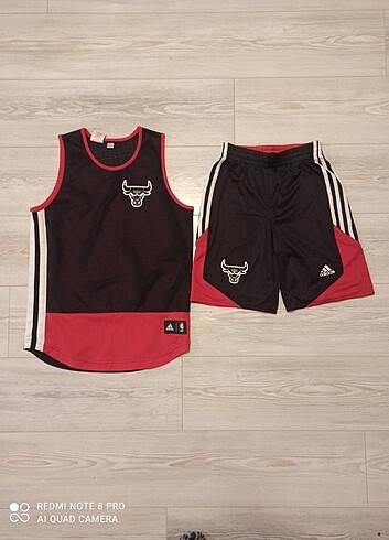 Orijinal adidas Chicago bulls forması 