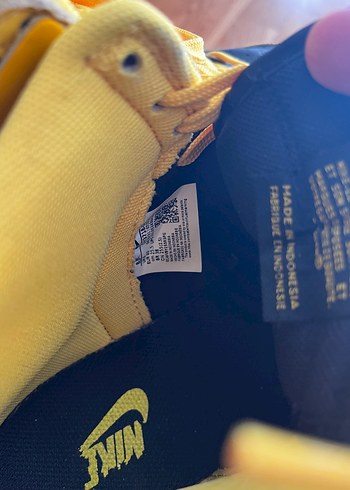 40 Beden sarı Renk Sarı Siyah Nike spor Ayakkabısı