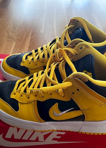 Nike Sarı Siyah Nike spor Ayakkabısı