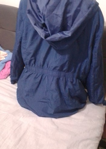 Düğmeli Mavi Denim Kadın yagmurluk - Görsel 3