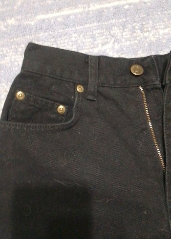 Siyah Rahat Kesim Mini Denim Şort - Görsel 3