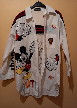 Mickey Mouse desenli gömlek 