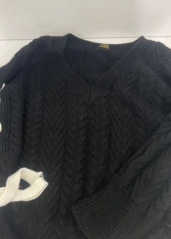 Beyaz Nakışlı Örgü Kadın Triko - Görsel 2