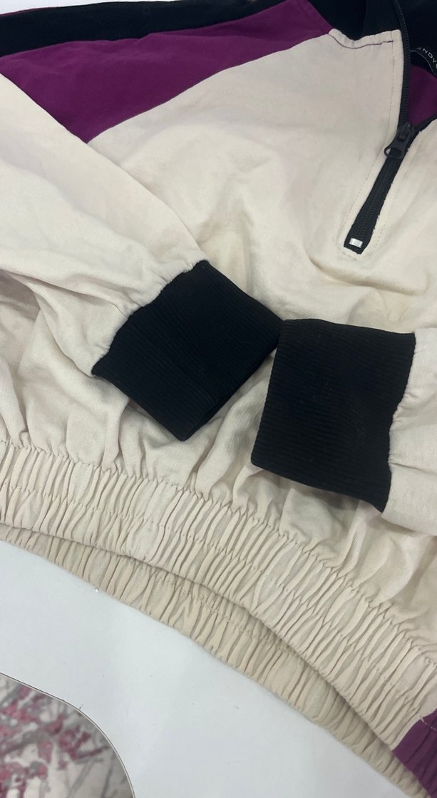 Yarım Fermuarlı Mor ve Beyaz Sweatshirt - Görsel 3