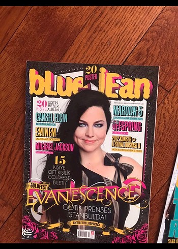 Beden Evanescence Kapaklı Blue Jean ve Pop Up Dergileri