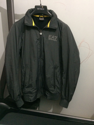 Armani mont spor