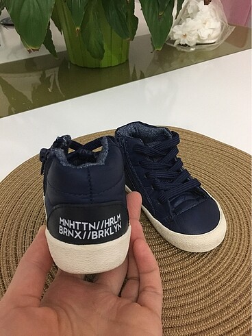 19 Beden Zara marka bebek ayakkabısı