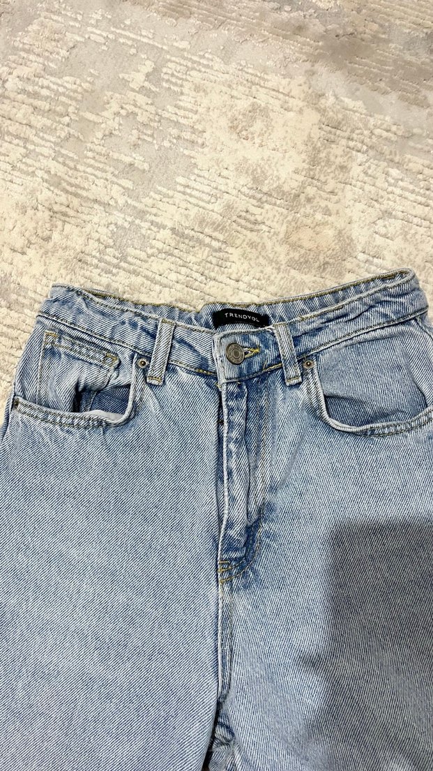 Gri Yırtık Detaylı Kadın Denim Jean - Görsel 2