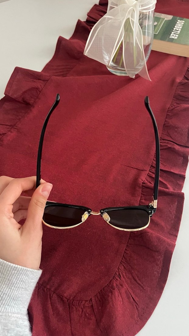 Miu miu güneş gözlüğü - Görsel 3