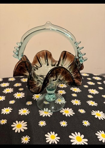 Koyu kahverengi dalgalı cam vazo - Görsel 2