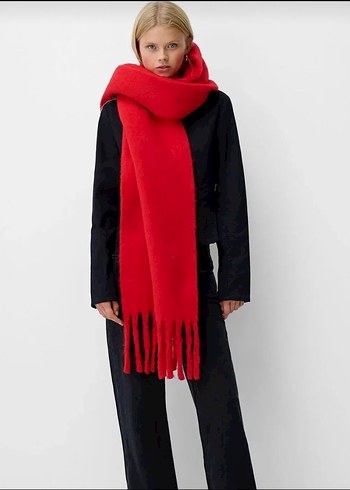 Kırmızı Yün Püsküllü Kadın Şal - Görsel 4