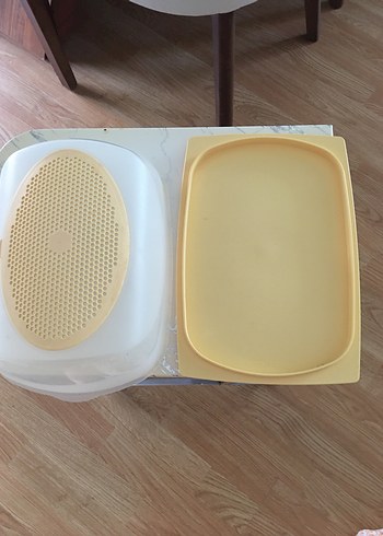 Beden Tupperware peynir kabı