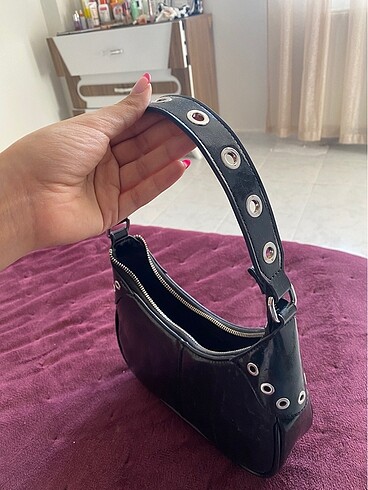  Beden Pull&Bear Yarım ay çanta