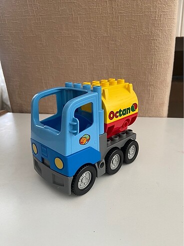 Lego duplo kamyon