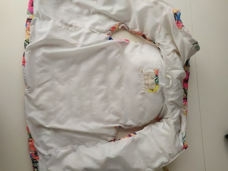 zara kız çocuk kolsuz mont - Görsel 5