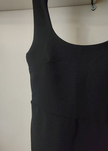 Siyah Sade Kolsuz Midi Elbise - Görsel 2