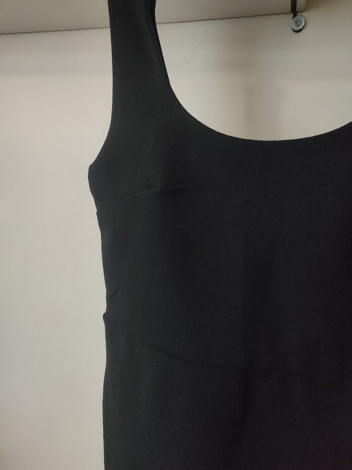 Siyah Sade Kolsuz Midi Elbise - Görsel 2