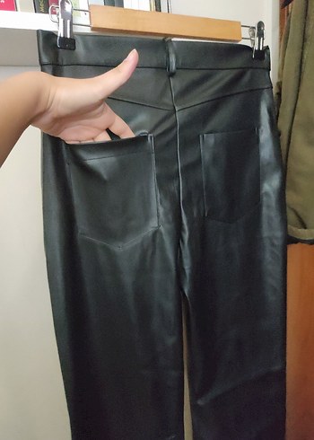 Siyah Deri Kumaş Pantolon - Görsel 5