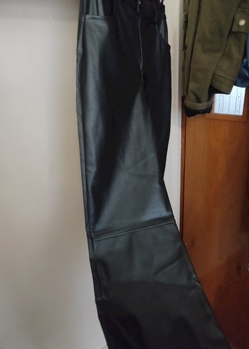 Siyah Deri Kumaş Pantolon - Görsel 4