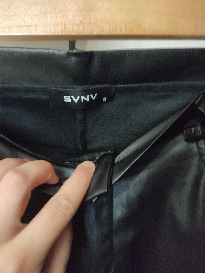 Siyah Deri Kumaş Pantolon - Görsel 3