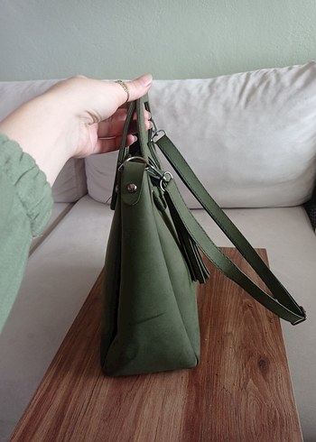 Kadın Haki Süet Püsküllü Çanta - Görsel 3