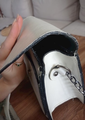 Beyaz Deri Kadın Çanta Tokalı - Görsel 4