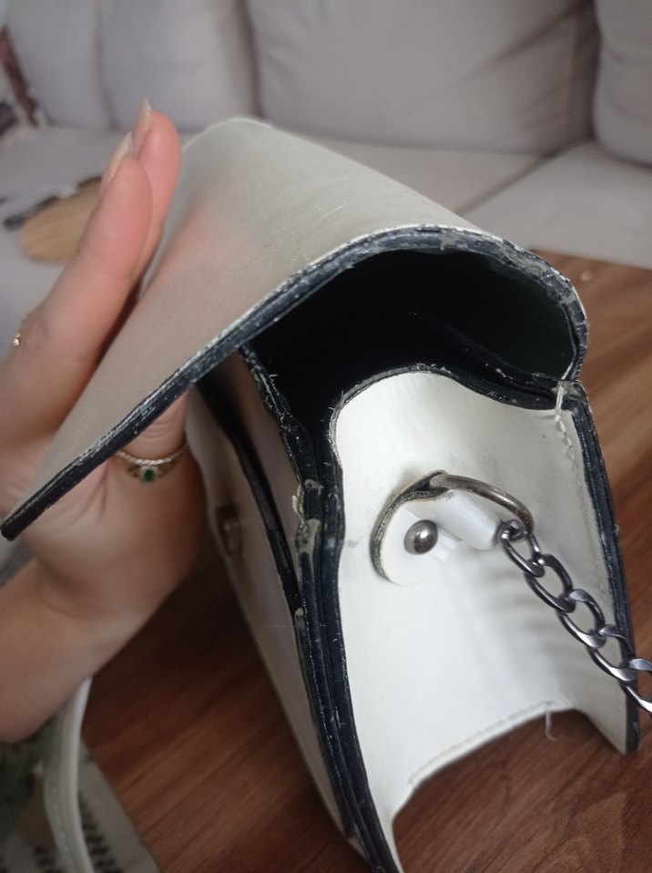 Beyaz Deri Kadın Çanta Tokalı - Görsel 4